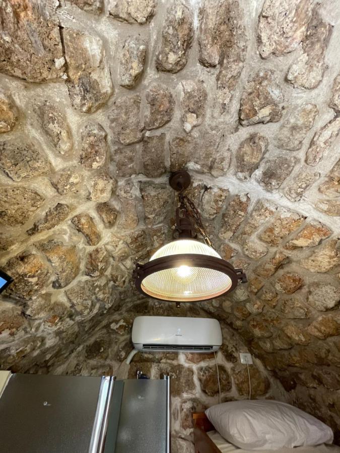 Hebi House Aparthotel Акра Екстериор снимка