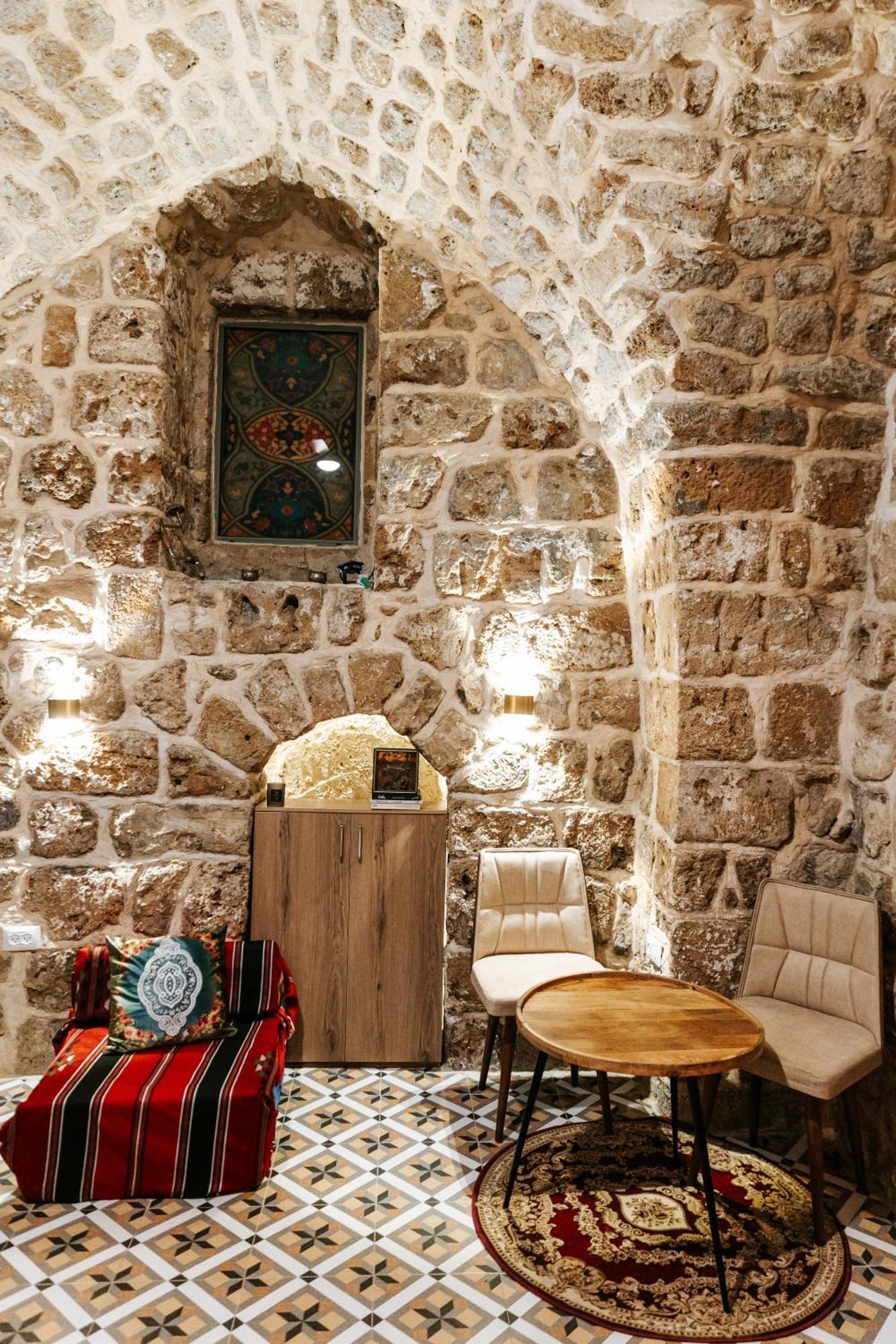 Hebi House Aparthotel Акра Екстериор снимка